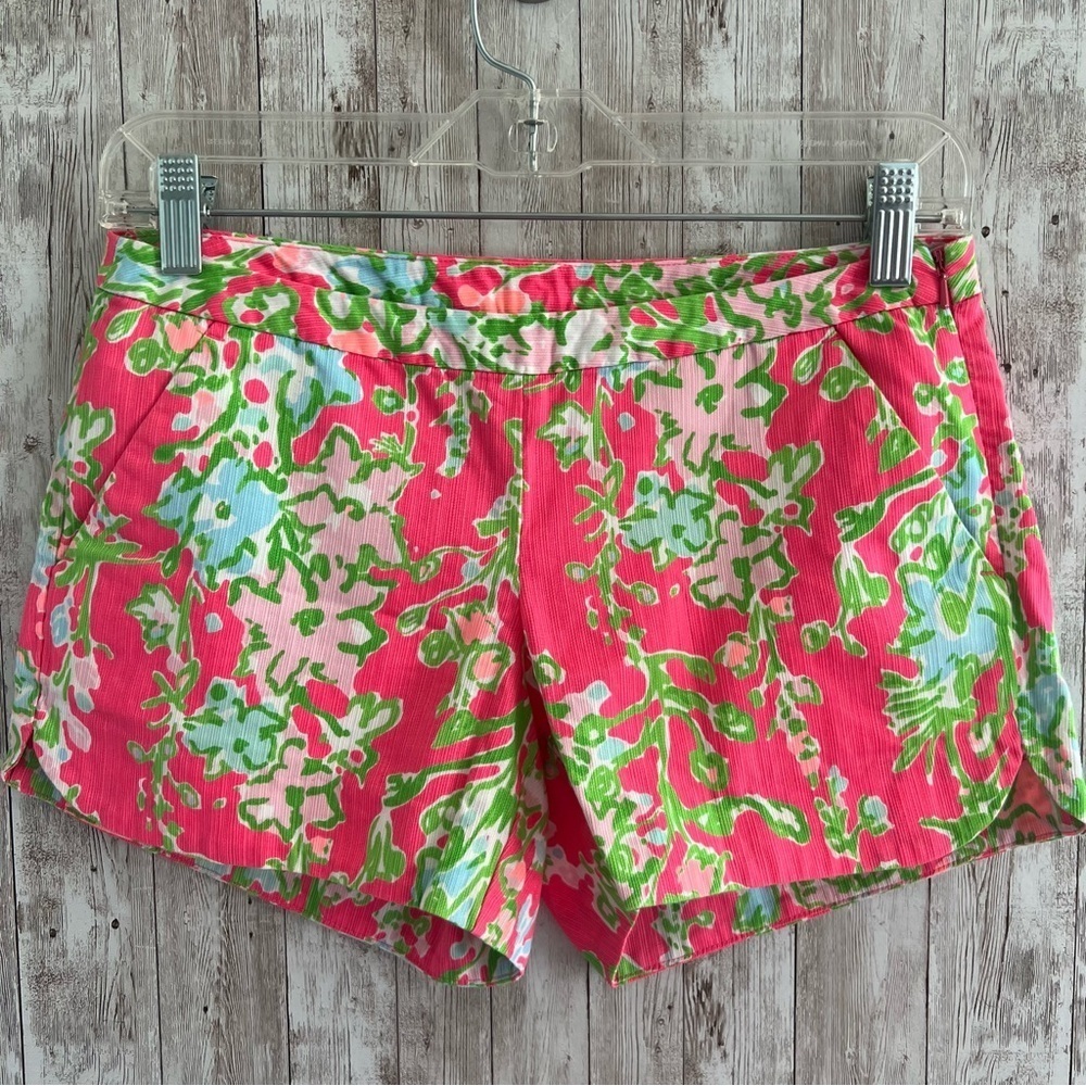 Lilly Pulitzer Vibrant Pink and Green Floral Souther Charm Shorts 00